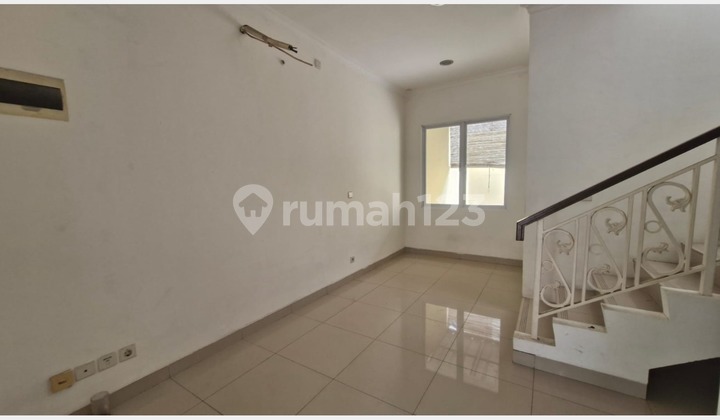 For Rent Thames Cluster House Jgc - Facing Park, Cool &amp; Already Renovated Back! (030)