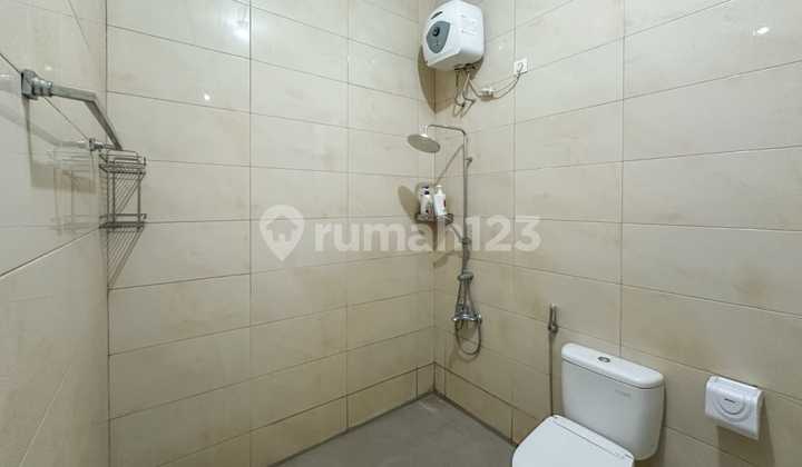 Jual Rumah 1 Lantai Siap Huni Halaman Luas dan Nyaman, Daerah Jatinegara, Jakarta Timur 030 2