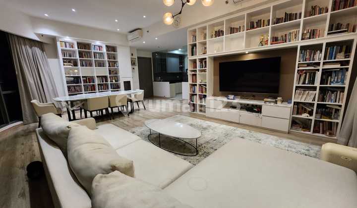 DIsewakan Unit Apartment ST Moritz Lantai tinggi (030)