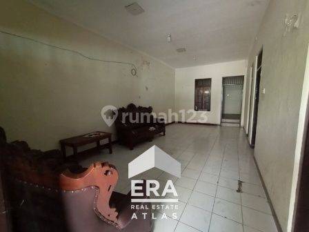 Rumah strategis di Erowati, Indraprasta 1