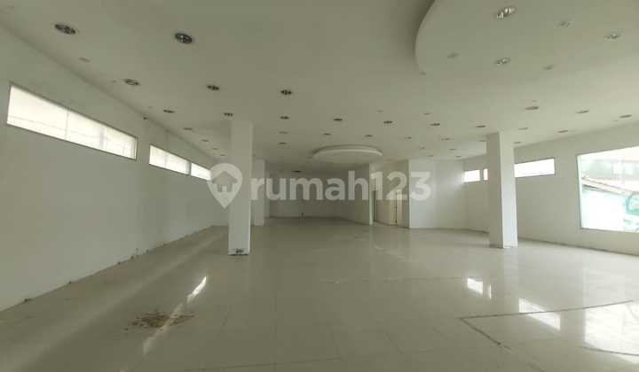 Gedung lokasi strategis di Pemuda, Semarang 2