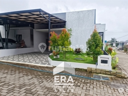 Ready-to-Occupy House in Alamandha Village Mijen Smg 1
