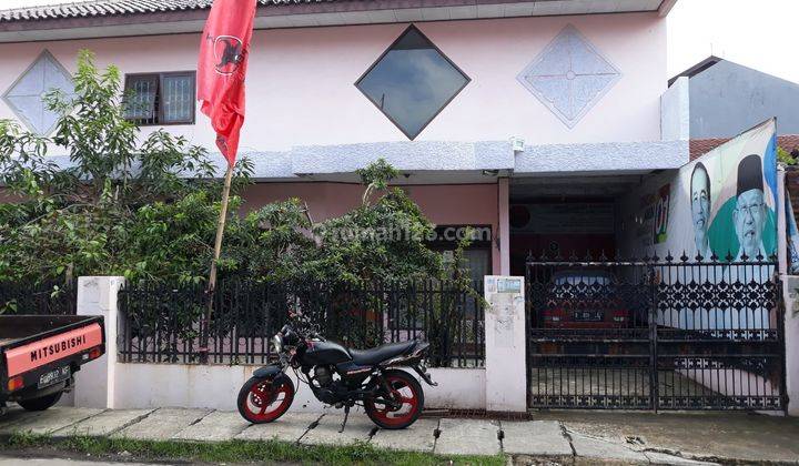 Rumah Hook 2 Lantai Jalan Besar Bisa 3 Mobil 2