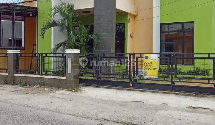 Rumah Bagus Siap Huni di Lingkungan Padat Penduduk  1