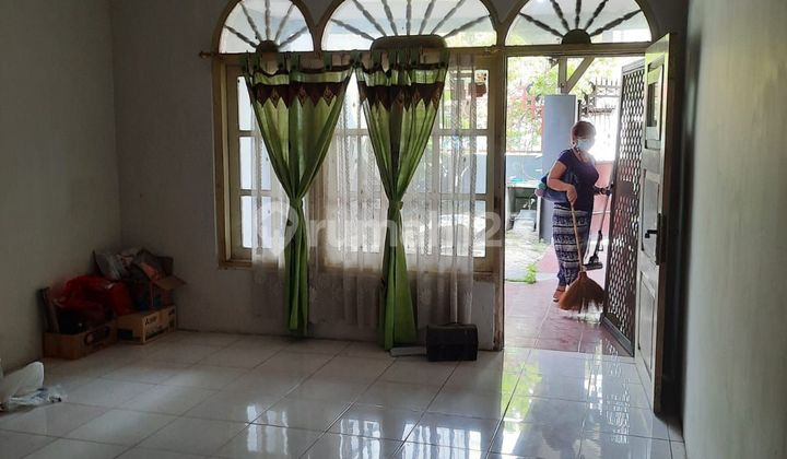 RUMAH JUAL TENGAH KOTA SURABAYA LOKASI STRATEGIS 2