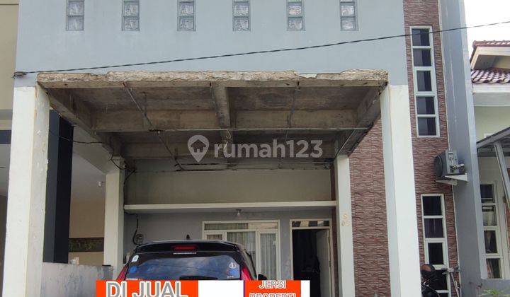 RUMAH CANTIK MODERN DIPERUMAHAN ELIT SAMARINDA KOTA  0550 1