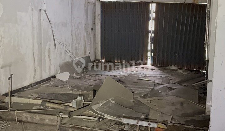 For Rent: Shop House, Strategic Location, Along Main Road, Samarinda Sungai Pinang 3838 For Rent: Shop House, Strategic Location, Along Main Road, Samarinda Sungai Pinang 3838