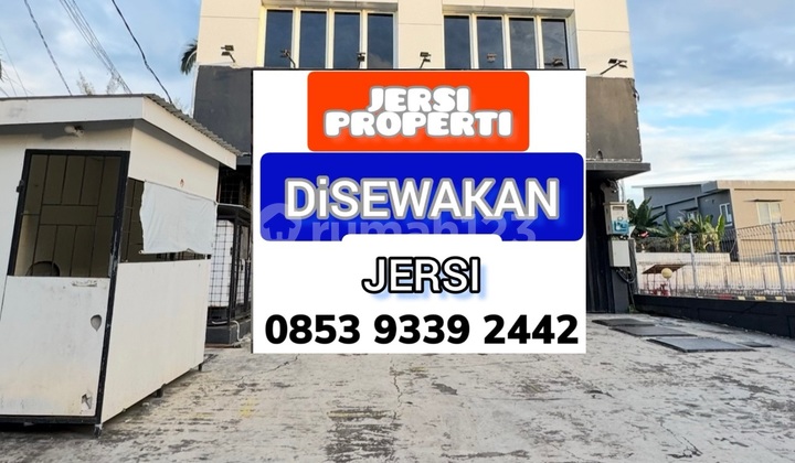 For Rent: Former Cafe Shop near Samarinda Ulu Campus 1
