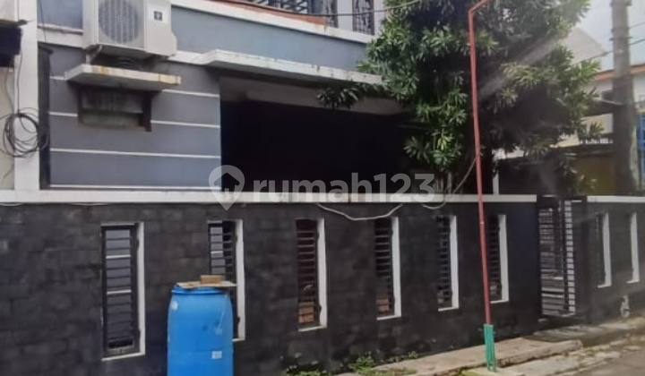 Disewakan Rumah Tingkat Kt4. di Pondok Ungu Permai Bekasi
