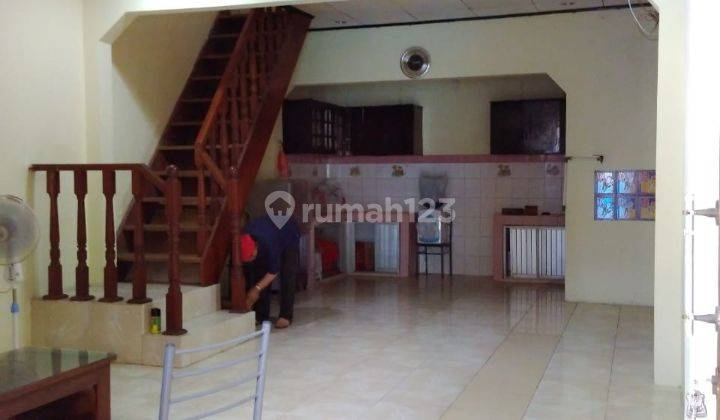 Disewakan Rumah Tingkat Kt 3 Di Harapan Indah Bekasi  2