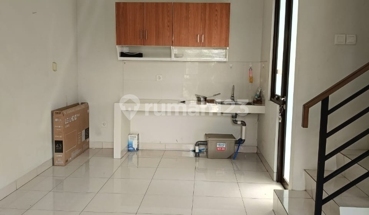 Disewakan Rumah Tingkat KT 2 di Cluster Summarecon Bekasi 2
