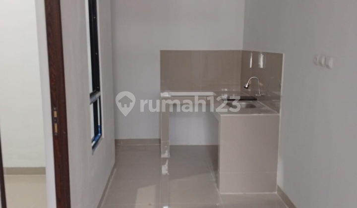 Dijual Rumah Tingkat Bagus Kt 3 di Harapan Indah Bekasi 2
