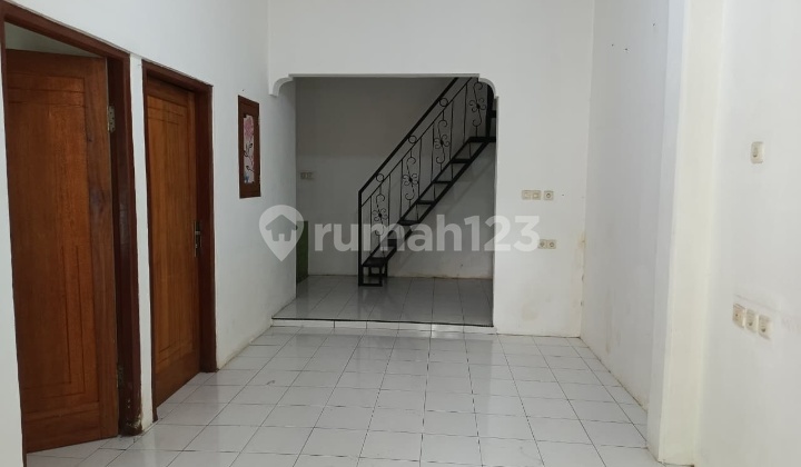 Disewakan Rumah Tingkat Kt 3 Di Telaga Mas Bekasi  2