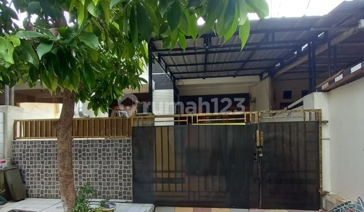 For Rent Nice House 2 Bedrooms in Taman Harapan Baru Bekasi