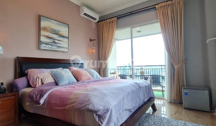 4 Bedroom Apartment in Senayan Near Office Area 2