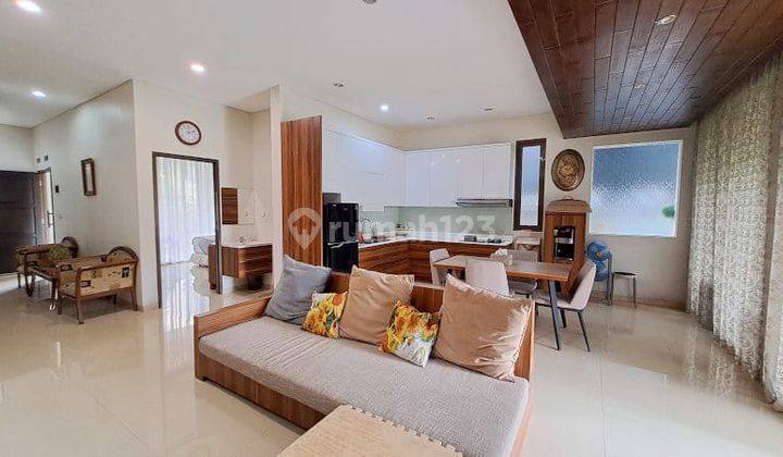  Rumah Minimalis Modern 2 Lantai Sayap Dago 2