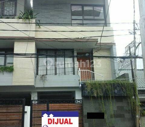 Di jual Rumah di wilayah Tomang  1