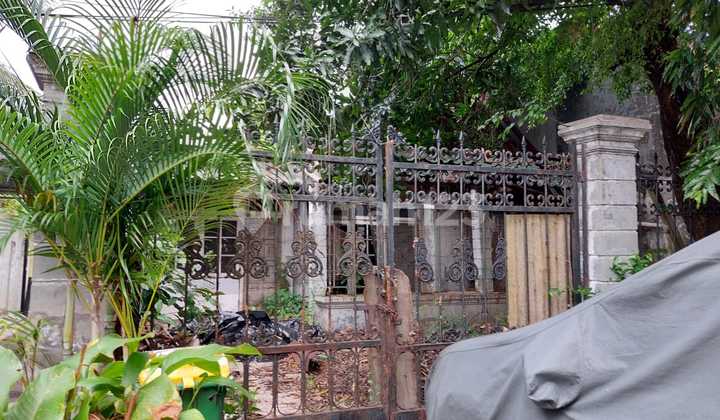 Rumah Tua Hitung TANAH Cocok Bangun KOST"AN  dan Usaha KONVEKSI Grogol, Jakarta Barat 1