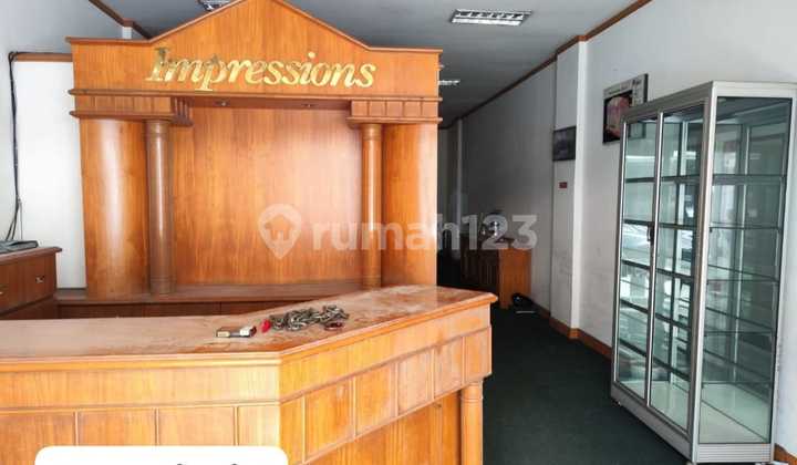 Ruko 4 Lantai + Dak Strategis di Tebet, Cocok untuk Kantor/Klinik Ruko 4 Lantai + Dak Strategis di Tebet, Cocok untuk Kantor/Klinik