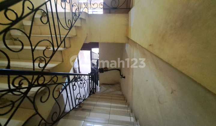 Ruko Second Uk 6X27 Wilayah Tomang, Jakarta Barat