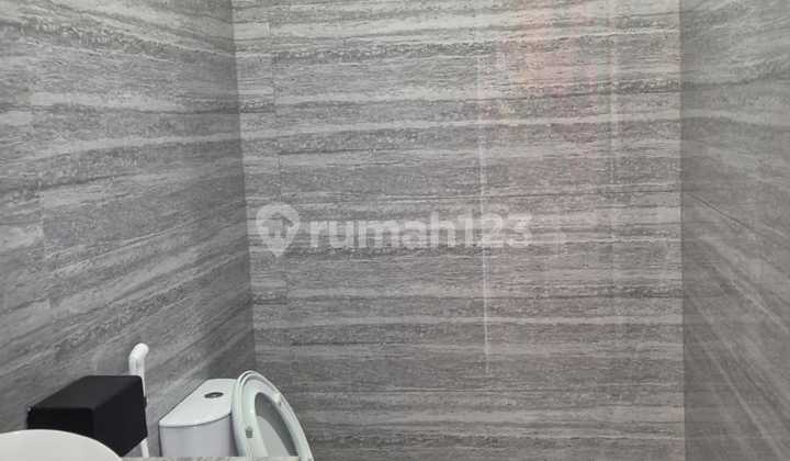 Rumah Second Mewah Baru Di Bangun Jan 2025 Kemanggisan , Jakarta Barat 