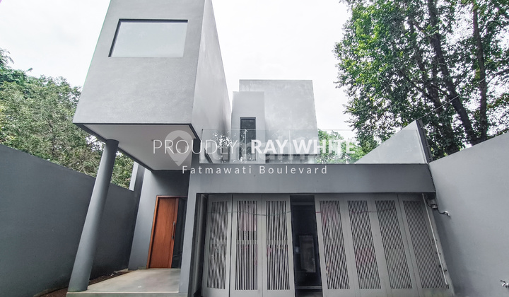 Modern Minimalist Ready-to-Live Home in Taman Wijaya Kusuma Complex Modern Minimalist Ready-to-Live Home in Taman Wijaya Kusuma Complex