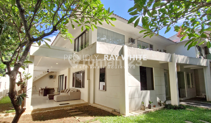 Rumah Cantik Desain Minimalis Posisi Hoek Bisa Untuk Tempat Usaha & Kantor