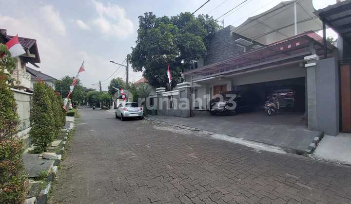 Rumah 2 Lantai Bagus Semi Furnished Sertifikat Hak Milik di Jalan Cilandak, Jakarta Selatan 1