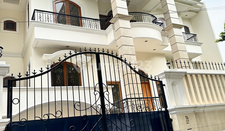 New 2-Story House with Ownership Certificate on Jln Pondok Indah, South Jakarta