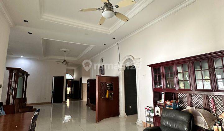 Rumah Semi Furnished SHM di Jln Ciganjur, Jakarta Selatan 1