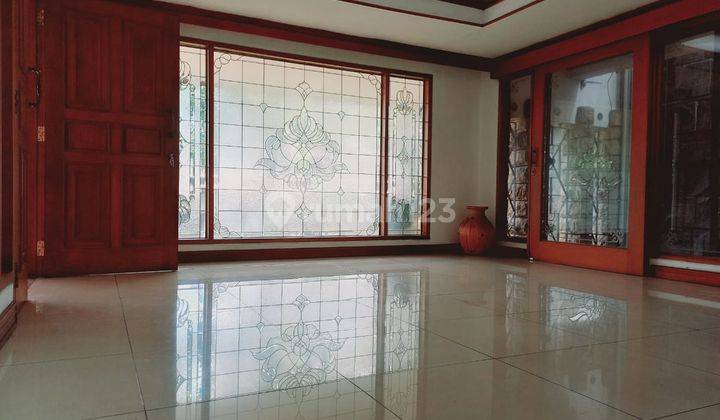 Rumah Bagus Semi Furnished SHM di Jln Hang Leukir, Jakarta Selatan 2