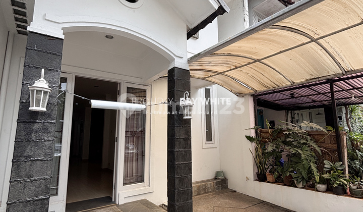 Rumah siap huni dalam townhouse lokasi strategis