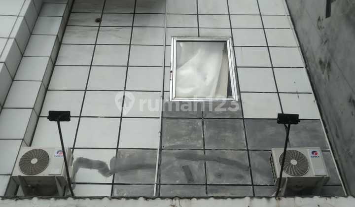 Disewakan Ruko 3.5 LT di Jalan Raya Pademangan Parkir Luas Cocok untuk Usaha