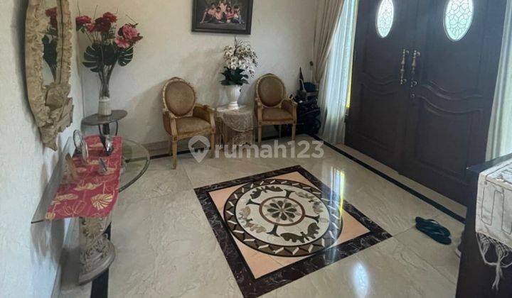 Dijual Rumah Mewah Semi Furnished 2