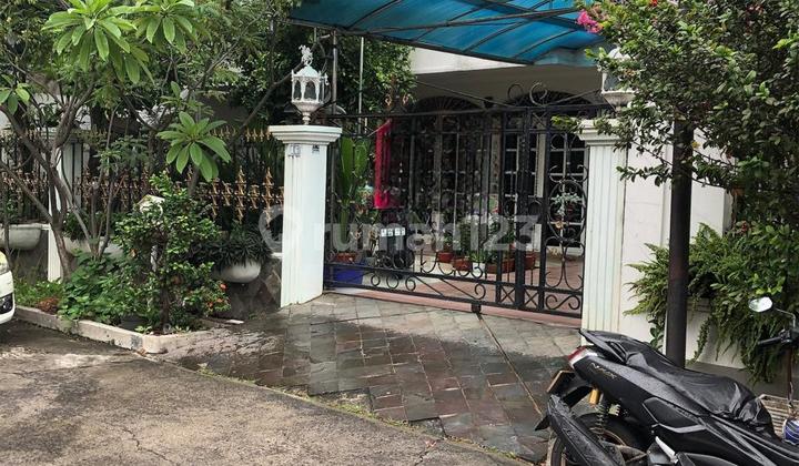 12x30m² Good Semi-Furnished House with SHM Certificate, Sunter, North Jakarta 1