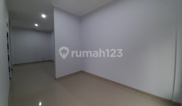 For Sale Ready-to-Occupy House in Sukmajaya, Depok – Strategic & Comfortable Location! 2