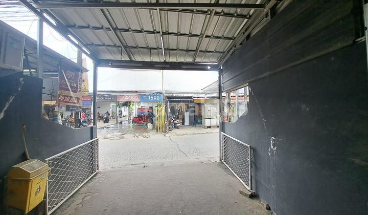 1.5 Story Shop House in a Strategic Location by the Main Road, Ideal for Business 2