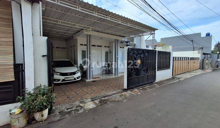 Rumah Di Area Perumahan Town House Lokasi Strategis Di Jatibening Bekasi 2