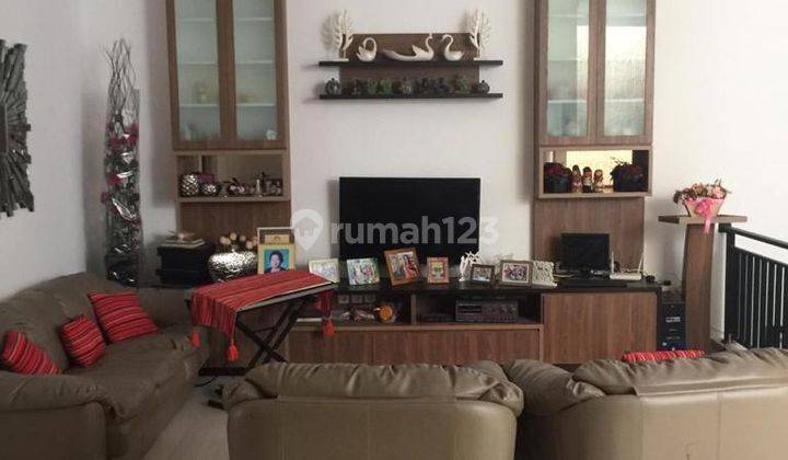 Rumah 2 Lantai Furnished SHM di Sunter, Jakarta Utara 2