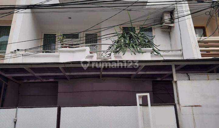 Rumah 3 Lantai Bagus SHM di Sunter, Jakarta Utara 1