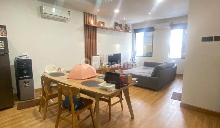 Rumah 3 Lantai Bagus Semi Furnished SHM di Kelapa Gading, Jakarta Utara 2