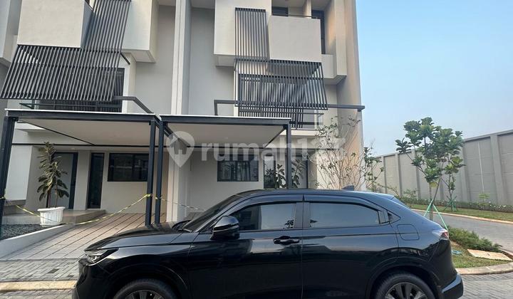 6009-Lu di Jual Rumah Hadap Utara di Bsd 6009-Lu di Jual Rumah Hadap Utara di Bsd