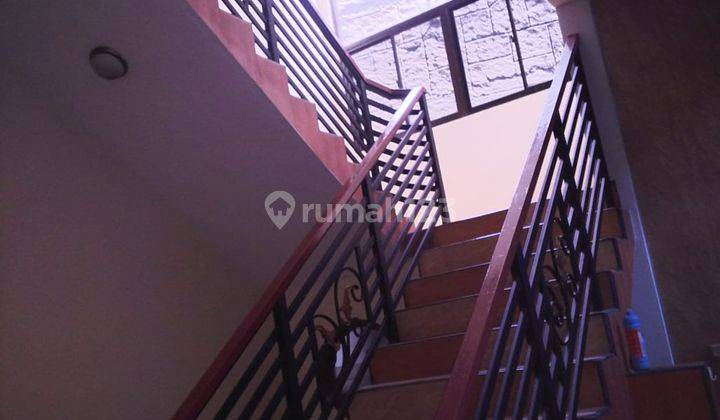 Villa 2.5 Lantai Bagus SHM di Cimacan, Bogor 2