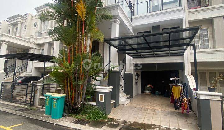 Rumah 3 Lantai Bagus Semi Furnished SHM di Kelapa Gading, Jakarta Utara 1