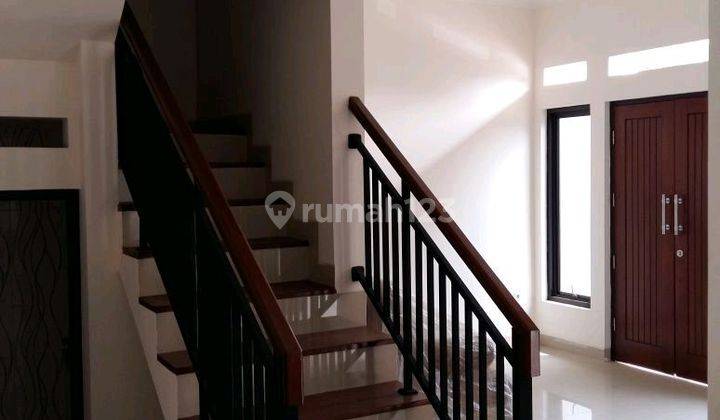 Di Sewakan Rumah 2 Lantai Di Petukangan Utara 1