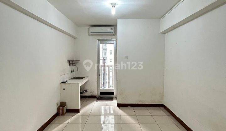 Apartemen Green Bay Pluit Studio Unfurnished View Pool 1