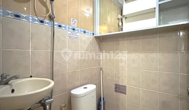 Green Bay Pluit Apartment 2BR Fully Furnished with a Great Pool View! 2