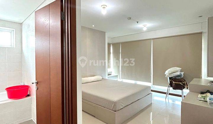 Condominium Green Bay Pluit 3BR Semi Furnished View Laut Dan Pool 1