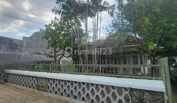 For Sale Rumah Butuh Renovasi Hitung Tanah di Menteng 1