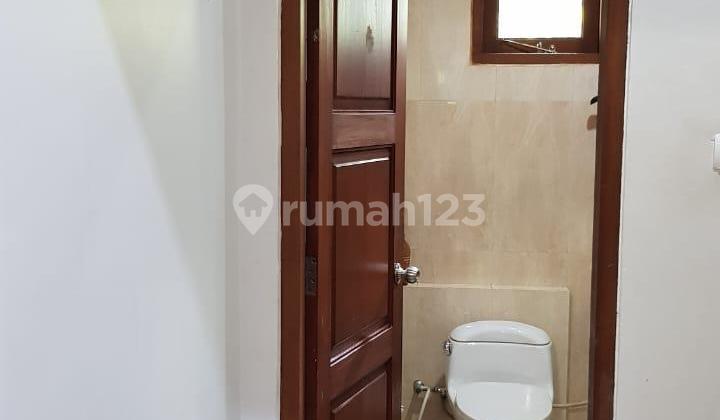 Rumah minimalis 2 lantai di Bintaro Sektor 7 pondok pucung  2